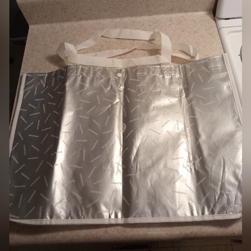 Lululemon Silver and White Insulated Tote